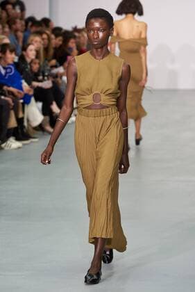 September 17, 2016 - London, England, United Kingdom - A Model presents creations by designer Barbara Casasola during the 2017 Spring Summer catwalk show at London Fashion Week in London on September 17, 2016. London United Kingdom  - ZUMAn230