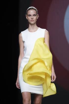 September 18, 2016 - Madrid, Madrid, Spain - A model walks on the runway at the Amaya Arzuaga Fashion Show at Madrid Fashion Week Spring Summer 2017 18 at Ifema, on September 18, 2016, in Madrid, Spain Madrid Spain  - ZUMAn230