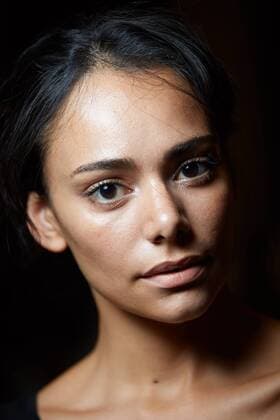 September 18, 2016 - London, England, United Kingdom - A model poses during backstage at London Fashion Week Spring Summer collections 2017 on September 18, 2016 in London, United Kingdom. London United Kingdom  - ZUMAn230