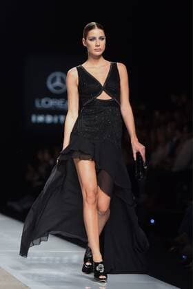 Madrid Fashion Week - Felipe Varela Desfile de Varela en Mercedes Benz Fashion Week Madrid. 588 Diego Puerta Cordon Press Varela s fashion show at Mercedes Benz Fashion Week Madrid. Cordon Press  DiegoxPuerta