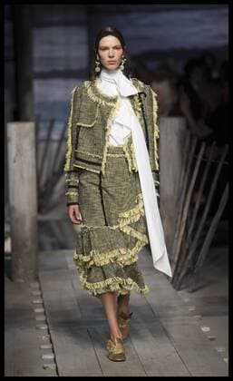 . 19 09 2016. London, United Kingdom. Erdem show at London Fashion Week for Spring Summer 2017.  xStephenxLockx xi-Imagesx IIM-13469-0025