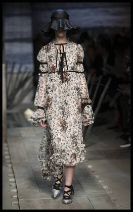 . 19 09 2016. London, United Kingdom. Erdem show at London Fashion Week for Spring Summer 2017.  xStephenxLockx xi-Imagesx IIM-13469-0033