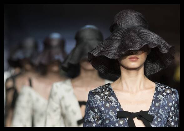 . 19 09 2016. London, United Kingdom. Finale of the Erdem show at London Fashion Week for Spring Summer 2017.  xStephenxLockx xi-Imagesx IIM-13469-0036