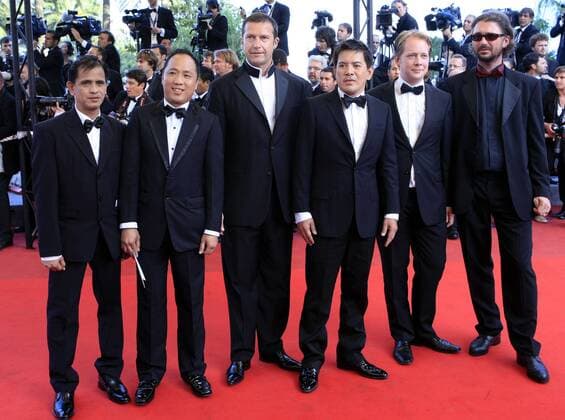 090525) -- CANNES, May 25, 2009 -- Filipino Brillante Mendoza and cast members of his movie Kinatay arrive on the red carpet of the closing ceremony of the 62nd Cannes Film Festival in Cannes, southern France, on May 24, 2009. Brillante Mendoza won the best director award for his movie Kinatay ... (Zhang Yuwei) (lyx)  - ZUMAx10_