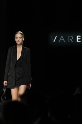 September 19, 2016 - Madrid, Madrid, Spain - A model walks on the runway at the Felipe Varela show during Mercedes-Benz Fashion Week Madrid Spring Summer 2017 at Ifema on September 19, 2016 in Madrid, Spain. Madrid Spain  - ZUMAn230