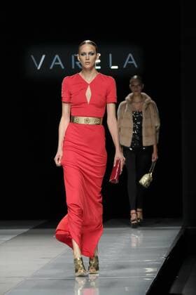 September 19, 2016 - Madrid, Madrid, Spain - A model walks on the runway at the Felipe Varela show during Mercedes-Benz Fashion Week Madrid Spring Summer 2017 at Ifema on September 19, 2016 in Madrid, Spain. Madrid Spain  - ZUMAn230