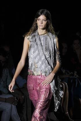 September 19, 2016 - Madrid, Madrid, Spain - A model walks on the runway at the Alvarno show during Mercedes-Benz Fashion Week Madrid Spring Summer 2017 at Ifema on September 19, 2016 in Madrid, Spain. Madrid Spain  - ZUMAn230