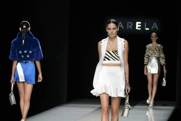 September 19, 2016 - Madrid, Madrid, Spain - A model walks on the runway at the Felipe Varela show during Mercedes-Benz Fashion Week Madrid Spring Summer 2017 at Ifema on September 19, 2016 in Madrid, Spain. Madrid Spain  - ZUMAn230