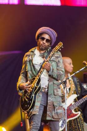 September 17, 2016 - Delmar, CA, US - KAABOO is three days of fun, with almost 40 hours packed full with memories and it has all of the makings of a comfortable event. They had plenty of shade and seating,The restrooms were clean, air conditioned with flushable toilets (no porta-potties), and there was no dirt, dust or mud to fight through just to have a good time..For some level of guest there was even a pool to lounge around. There was gourmet food, exorbitant prices, and all you would expect from a three day festival..Seen here: one of the headliners Lenny Kravitz..Lenny put on an amazing show, by far one of the highlights of the three day event! Delmar US - ZUMAf22_