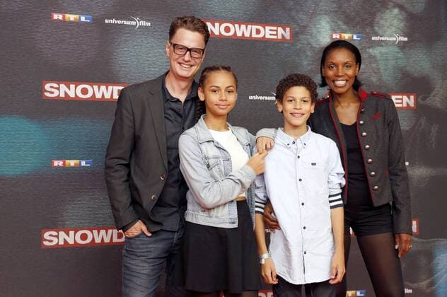 Florian Simbeck mit Gattin Stephanie und Kindern Emma und Steward bei der Europapremiere des Kinofilms Snowden im Mathäser Filmpalast. München, 19.09.2016 Foto:xD.xBedrosianx xFuturexImage