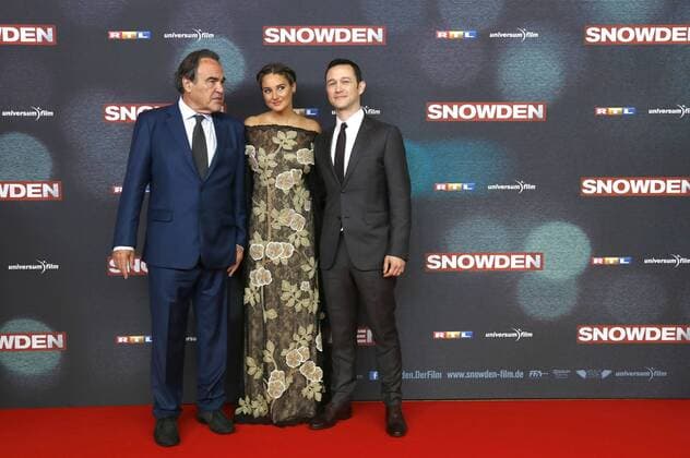Oliver Stone, Shailene Woodley und Joseph Gordon-Levitt bei der Europapremiere des Kinofilms Snowden im Mathäser Filmpalast. München, 19.09.2016 Foto:xD.xBedrosianx xFuturexImage