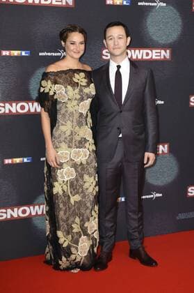 Shailene Woodley und Joseph Gordon-Levitt bei der Europapremiere des Kinofilms Snowden im Mathäser Filmpalast. München, 19.09.2016 Foto:xP.xSchönbergerx xFuturexImage