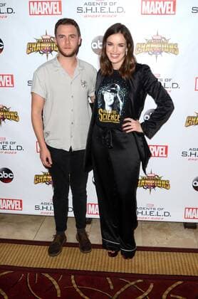 LOS ANGELES - SEP 19: Iain De Caestecker, Elizabeth Henstridge at the Agents Of SHIELD Season 4 Premiere at the Pacific Theater at The Grove on September 19, 2016 in Los Angeles, CA  Copyright: xHPAx