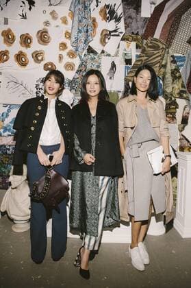 LONDON, ENGLAND - SEPTEMBER 19: (L-R) Actress Chen Ran, actress Vicki Zhao and model Lv Yan pose at the Burberry September 2016 show during London Fashion Week SS17 at Makers House on September 19, 2016 in London, England.  CFP492356166