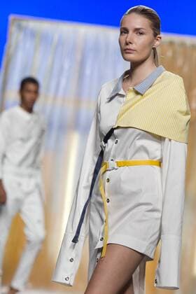 Model bei der Nouman Fashion Show auf der Mercedes-Benz Fashion Week Madrid Spring Summer 2017. Madrid, 20.09.2016 Nouman Model  Foto:xDyDxFotografosx xFuturexImage