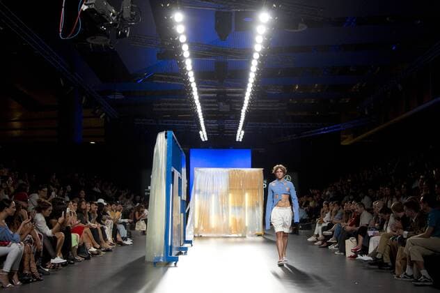 Model bei der Nouman Fashion Show auf der Mercedes-Benz Fashion Week Madrid Spring Summer 2017. Madrid, 20.09.2016 Nouman Model  Foto:xDyDxFotografosx xFuturexImage