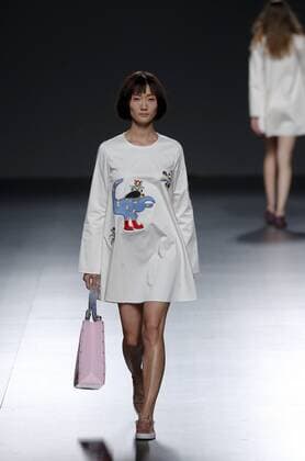 Models present creations by Spanish designer Anna K during the EGO fashion show within the Mercedes Benz FashionWeek Madrid (MBFWM), in Madrid, Spain, 20 September 2016. The MBFWM runs from 15 to 20 September 2016. EGO fashion show - Anna K !ACHTUNG: NUR REDAKTIONELLE NUTZUNG!  GRA481 20160920-636100023606807206