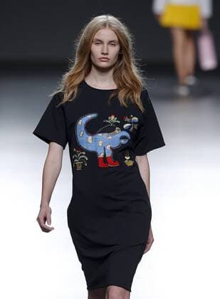 Models present creations by Spanish designer Anna K during the EGO fashion show within the Mercedes Benz FashionWeek Madrid (MBFWM), in Madrid, Spain, 20 September 2016. The MBFWM runs from 15 to 20 September 2016. EGO fashion show - Anna K !ACHTUNG: NUR REDAKTIONELLE NUTZUNG!  GRA481 20160920-636100023627086946
