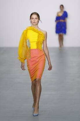 (160920) -- LONDON, Sept. 20, 2016 -- A model walks the runway at the Emilio De La Morena show during the London Fashion Week Spring Summer collections 2017 in London, Britain, on Sept. 20, 2016. ) BRITAIN-LONDON-LONDON FASHION WEEK-EMILIO DE LA MORENA HanxYan 