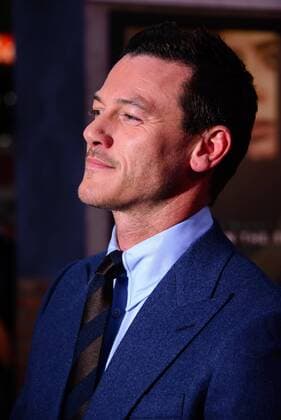 . 20 09 2016. Odeon, Leicester Square, London, United Kingdom. Luke Evans arrives at The Girl On The Train World Premiere.  xChrisxJosephx xi-Imagesx IIM-13479-0028