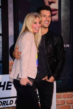 . 20 09 2016. Odeon, Leicester Square, London, United Kingdom. Danny Mac and Carly Stenson arrive at The Girl On The Train World Premiere.  xChrisxJosephx xi-Imagesx IIM-13479-0092
