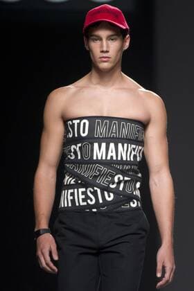 Model bei der Euphemio Fernandez Fashion Show auf der Mercedes-Benz Fashion Week Madrid Spring Summer 2017. Madrid, 20.09.2016 Euphemio Fernandez Model  Foto:xDyDxFotografosx xFuturexImage