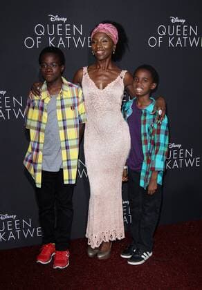 September 20, 2016 - Hollywood, CA, United States - 20 September 2016 - Hollywood, California - Jeryl Prescott with sons. Ã¢â‚¬Å Queen Of KatweÃ¢â‚¬Â Los Angeles Premiere held at the El Capitan Theater in Hollywood. Photo Credit: AdMedia Hollywood United States - ZUMAa123
