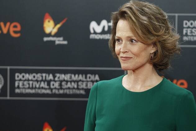 Filmfestival San Sebastian - Donostia Award Sigourney Weaver Sigourney Weaver receives the Donostia award 2016 to a lifetime achievements during the 64th San Sebastian film festival at the Kursaal in San Sebastian, Spain. CELEBRITIES : Sigourney Weaver receives the Donostia award 2016 - San Sebastian - 21 09 2016 WALTERKOVACS PANORAMIC 