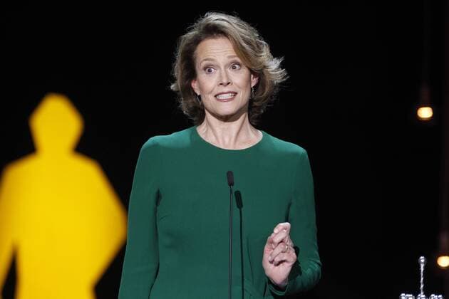 Filmfestival San Sebastian - Donostia Award Sigourney Weaver Sigourney Weaver receives the Donostia award 2016 to a lifetime achievements during the 64th San Sebastian film festival at the Kursaal in San Sebastian, Spain. CELEBRITIES : Sigourney Weaver receives the Donostia award 2016 - San Sebastian - 21 09 2016 WALTERKOVACS PANORAMIC 