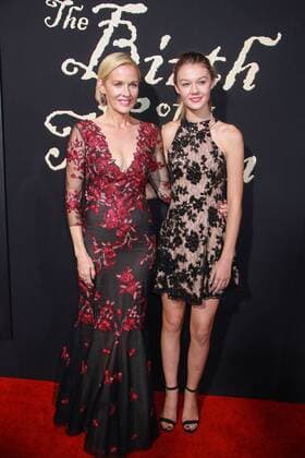 Penelope Ann Miller und ihre Tochter Eloisa May Huggins bei der The Birth of a Nation Filmpremiere am 21.09.2016 in Los Angeles The Birth of a Nation Kino Premiere in Los Angeles, 2016 