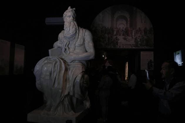 View of the sculpture Moises by Italian artist Miguel Angel during the exhibition Miguel Angel. The Divine at Gallery of Arts by Municipal Palace in Puebla, Mexico, 22 September 2016. Exhibition Miguel Angel. The Divine !ACHTUNG: NUR REDAKTIONELLE NUTZUNG!  PBA01 20160923-636101992684432198