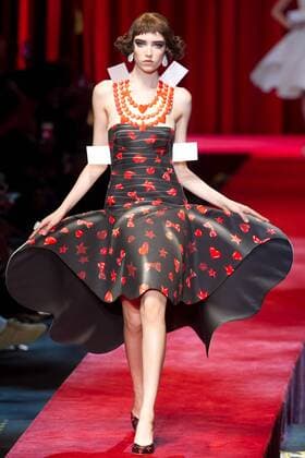 Milan Fashion Week, Women Spring Summer 2017 Milano Moda donna Primavera Estate 2017 - Modenschau Moschino Pictured: Moschino  Copyright: xGREGOx