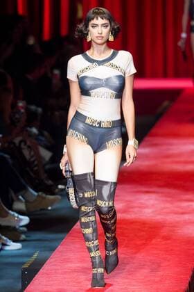 Milan Fashion Week, Women Spring Summer 2017 Milano Moda donna Primavera Estate 2017 - Modenschau Moschino Pictured: Moschino  Copyright: xGREGOx