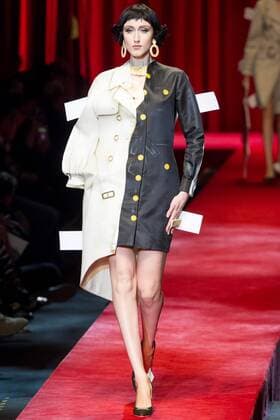 Milan Fashion Week, Women Spring Summer 2017 Milano Moda donna Primavera Estate 2017 - Modenschau Moschino Pictured: Moschino  Copyright: xGREGOx