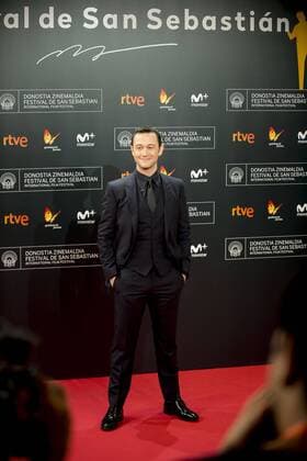 September 22, 2016 - San Sebastian, Spain - Actor Joseph Gordon Levit attends SnowdenÃ‚Â premiere during 64th San Sebastian International Film Festival at Maria Cristina Hostel on September 22, 2016 in San Sebastian, Spain. San Sebastian Spain  - ZUMAn230