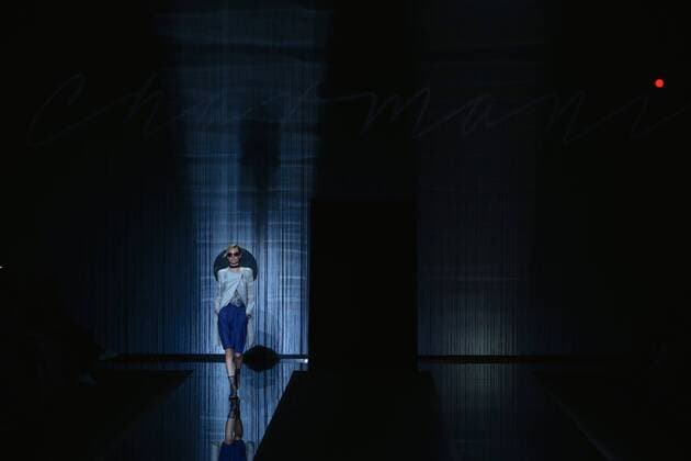 (160923) -- MILAN, Sept. 23, 2016 -- A model presents a creation at Giorgio Armani fashion show during Milan Fashion Week Spring Summer 2017 in Milan, Italy, Sept. 23, 2016. )(cl) ITALY-MILAN-FASHION WEEK-GIORGIO ARMANI JinxYu 