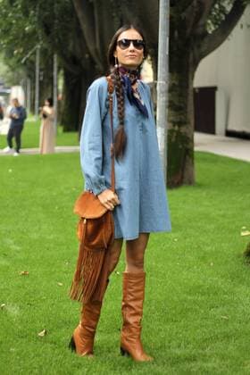 Street Style Outside The Armani Runway Show During The Milan Fashion Week Womenswear Spring-Summer 2017  Copyright: xPaoloxDilettox