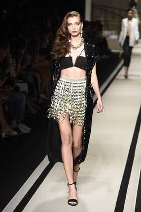 Mailand Fashion Week - Elisabetta Franchi Modenschau Milan Fashion Week, Women Spring Summer 2017. Milano, Moda Donna, Primavera Estate 2017. Elisabetta Franchi catwalk Pictured: model  Copyright: xSimonaxChiocciaxSickix