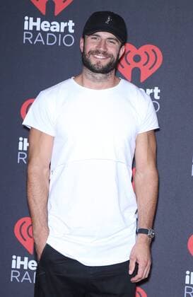 September 23, 2016 - Las Vegas, NV, United States - 23 September 2016 - Las Vegas, NV - Sam Hunt. 2016 iHeart Radio Music Festival Photo Room at T-Mobile Arena. Photo Credit: MJT AdMedia Las Vegas United States - ZUMAa123