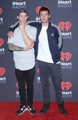 September 23, 2016 - Las Vegas, NV, United States - 23 September 2016 - Las Vegas, NV - Twenty One Pilots. 2016 iHeart Radio Music Festival Photo Room at T-Mobile Arena. Photo Credit: MJT AdMedia Las Vegas United States - ZUMAa123