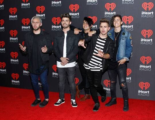 Latin band Los 5 arrives for the iHeartRadio Music Festival at the T-Mobile Arena in Las Vegas, Nevada on September 23, 2016.  LVP2016092301 JAMESxATOA