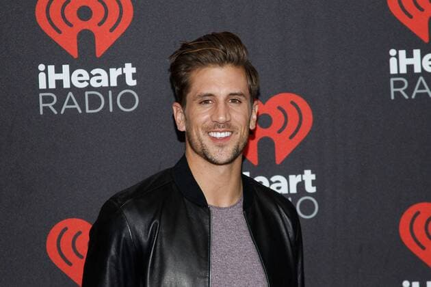 Reality Tv star Jordan Rodgers arrives for the iHeartRadio Music Festival at the T-Mobile Arena in Las Vegas, Nevada on September 23, 2016.  LVP2016092346 JAMESxATOA