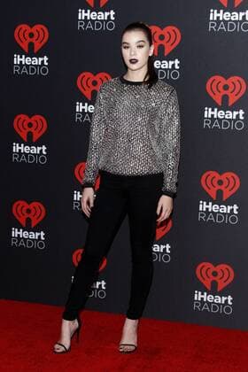 Actress and singer Hailee Steinfeld arrives for the iHeartRadio Music Festival at the T-Mobile Arena in Las Vegas, Nevada on September 23, 2016.  LVP2016092381 JAMESxATOA