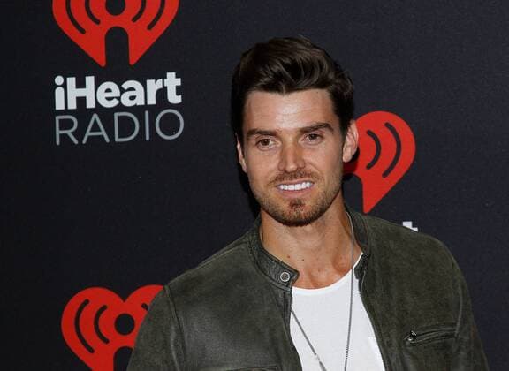 Reality Tv star Luke Pell arrives for the iHeartRadio Music Festival at the T-Mobile Arena in Las Vegas, Nevada on September 23, 2016.  LVP20160923105 JAMESxATOA
