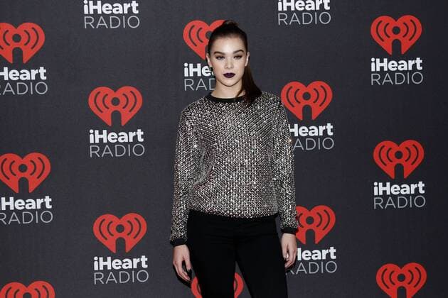 Actress and singer Hailee Steinfeld arrives for the iHeartRadio Music Festival at the T-Mobile Arena in Las Vegas, Nevada on September 23, 2016.  LVP2016092386 JAMESxATOA