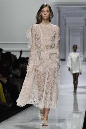 Milan Fashion Week, Women Spring Summer 2017. Milano, Moda Donna, Primavera Estate 2017. ERMANNO SCERVINO catwalk Pictured: model  Copyright: xRiccardoxGiordanoxSickix
