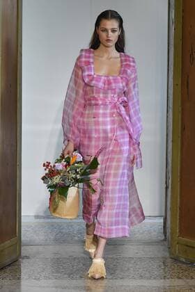 Milan Fashion Week, Women Spring Summer 2017. Milano, Moda Donna, Primavera Estate 2017. BLUGIRL catwalk Pictured: model  Copyright: xRiccardoxGiordanoxSickix