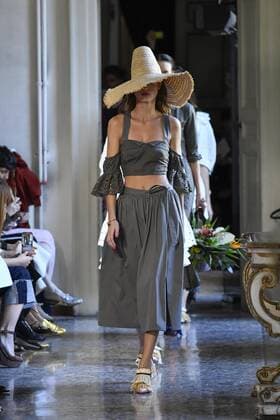 Milan Fashion Week, Women Spring Summer 2017. Milano, Moda Donna, Primavera Estate 2017. BLUGIRL catwalk Pictured: model  Copyright: xRiccardoxGiordanoxSickix