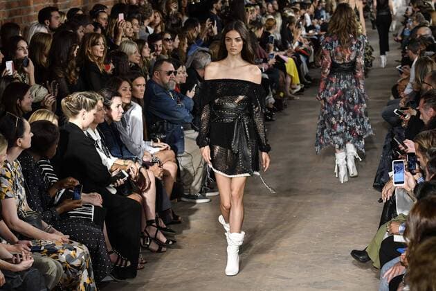 Milan Fashion Week, Women Spring Summer 2017. Milano, Moda Donna, Primavera Estate 2017. PHILOSOPHY DI LORENZO SERAFINI catwalk Pictured: model  Copyright: xRiccardoxGiordanoxSickix
