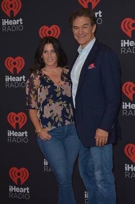 September 24, 2016 - Las Vegas, Nevada, United States of America - Dr Mehmet Oz and wife Lisa Oz attend the iHeartRadio Music Festival on September 24, 2016 at the T-Mobile Arena in Las Vegas, Nevada. Las Vegas United States of America - ZUMAt114